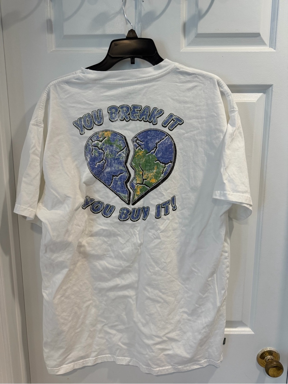 NWOT Men’s Parks Project White w Cracked Earth Heart Graphic Sz XXL